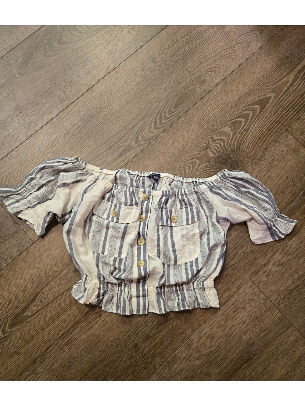 AE blue crop top